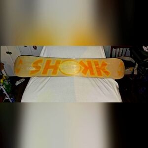 150cm shokk snowboard with everything you need